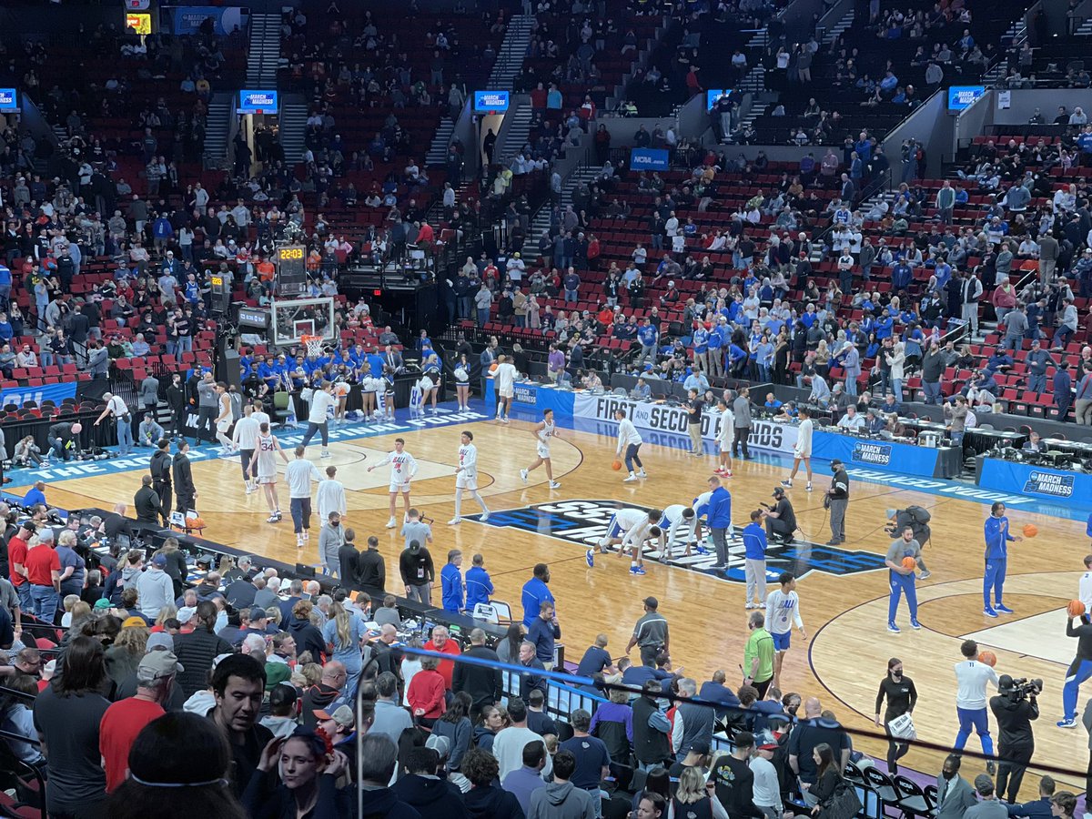 Warming up! Go Zags!