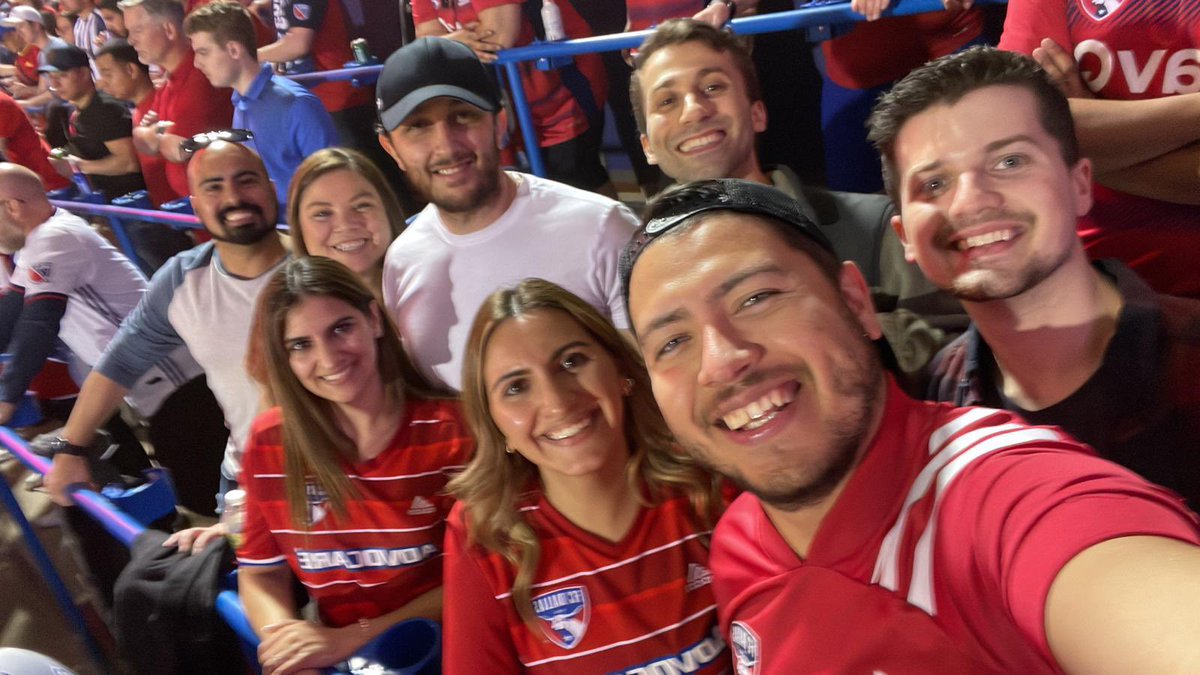 choko503's tweet photo. Go Dallas goooo @FCDallas https://t.co/UU3fAgA32J