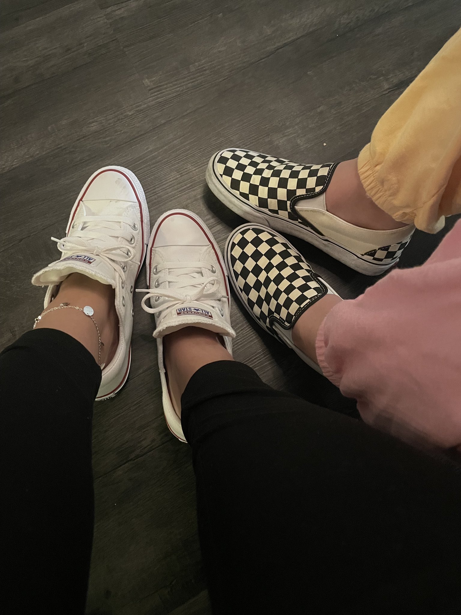 Vans slip top on no socks
