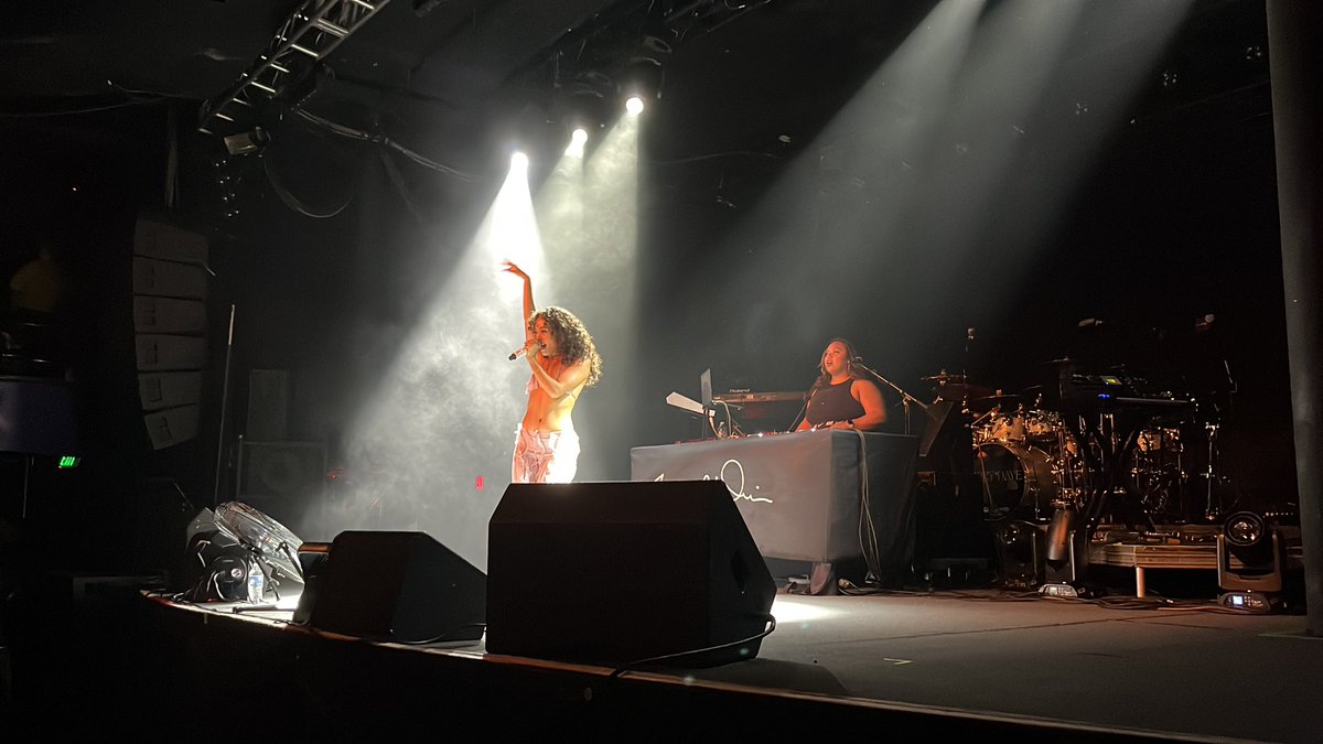 Shy3nn's tweet photo. Candy Drip Tour 🍀 https://t.co/9l9acvACcg