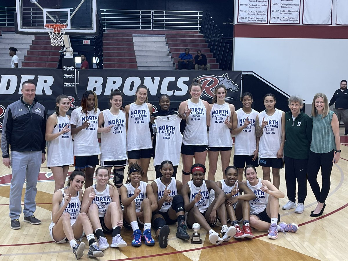 All hail the queens from the North... North vs South game the girls from the north brought the W back up the NJ Turnpike... great fun game, down to the wire.