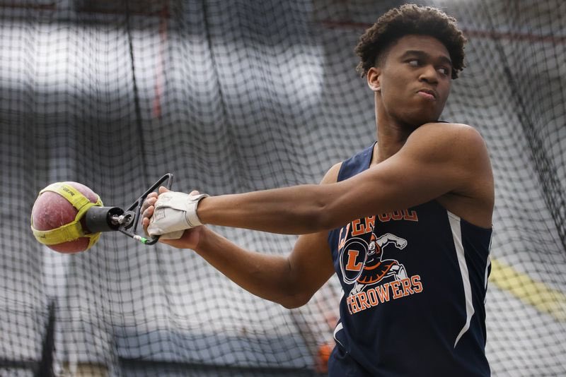 Jalen Graham wins gold at Adidas Indoor Nationals syracuse.com/highschoolspor…