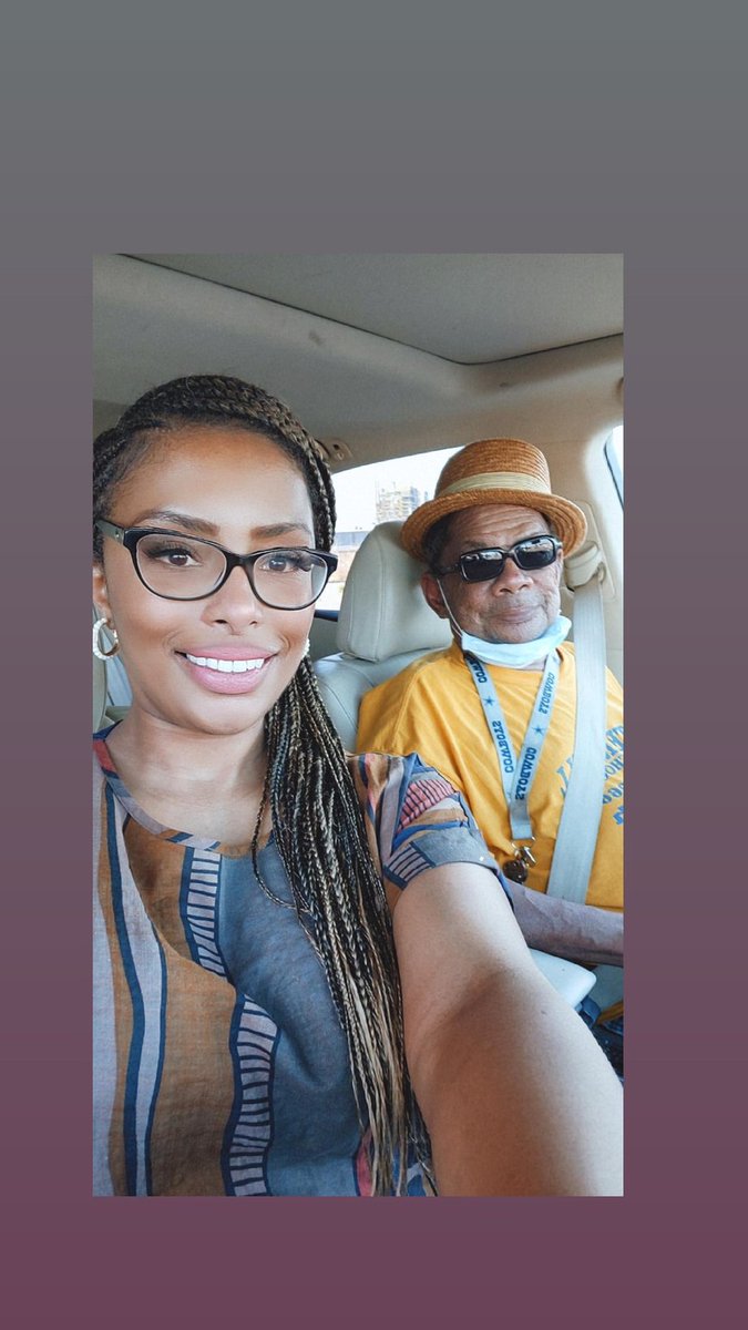 PinkSapphire6's tweet photo. I worked with my 74yr old dad at our booth today. We sell item's at a antique shop and my #workethic comes from him! 😎 #heissocool #entrepreneurs #getitfrommydad #lovehim #blackfather #Satvibes https://t.co/L3JLClhKDv
