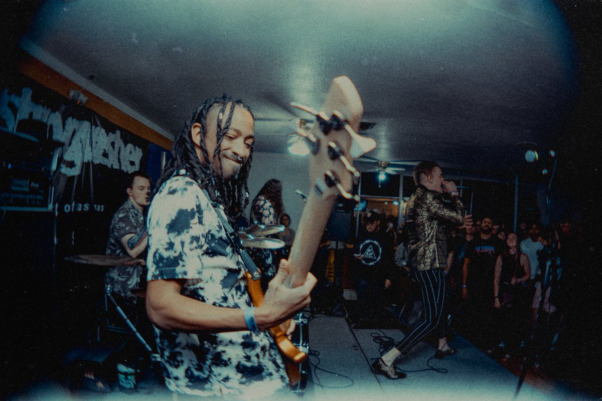 ALURA SUXX tweet media