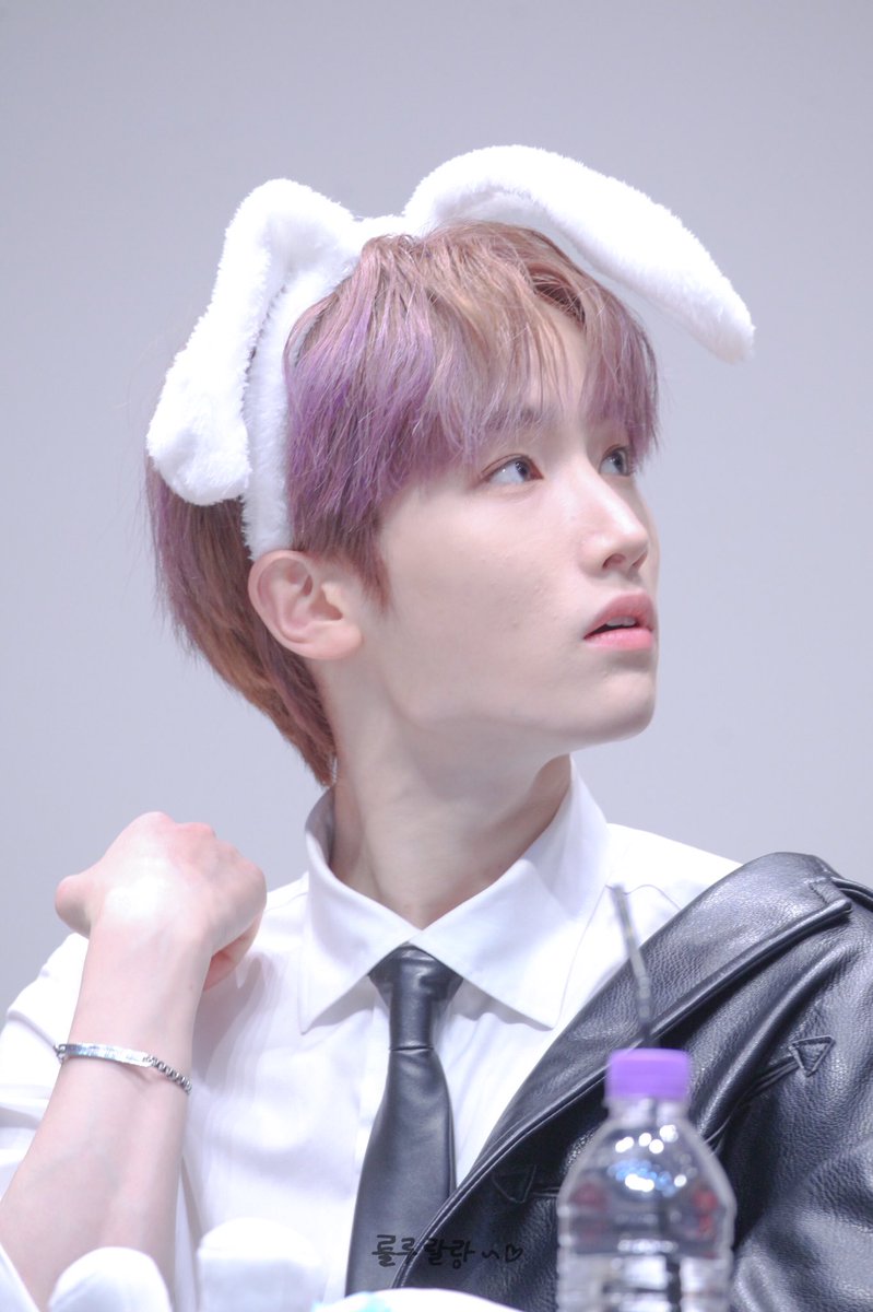 lullulallanghae's tweet photo. [💙] 220312 에버라인 팬사인회

#템페스트 #TEMPEST #혁 #HYUK https://t.co/fg9jJcxUW1