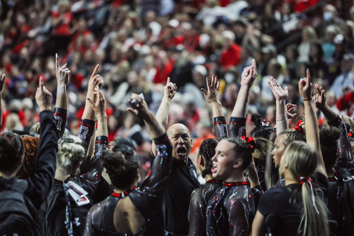 utahathletics's tweet photo. Pac-12 Champs ‼️‼️‼️

Way to bring it home @UtahGymnastics 

#GoUtes https://t.co/HOtJo4yejg