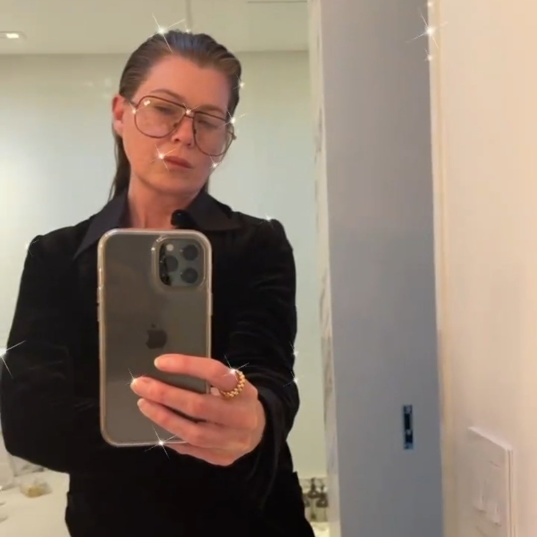 daintymer's tweet photo. ellen pompeo everyone https://t.co/aUPcLqYPwl