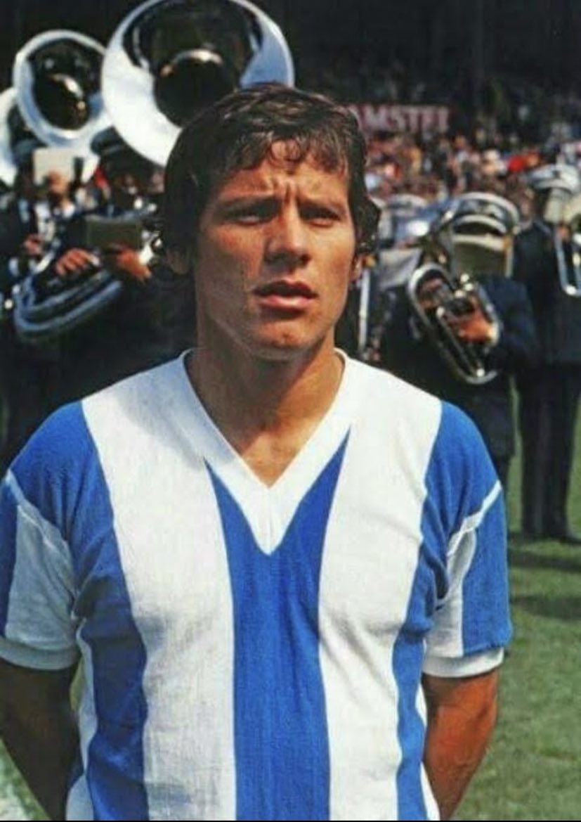 biansqueo's tweet image. para vos abuelo, lo disfrutas desde arriba💙