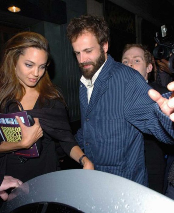 Jonny Lee Miller Tattoos Elementary