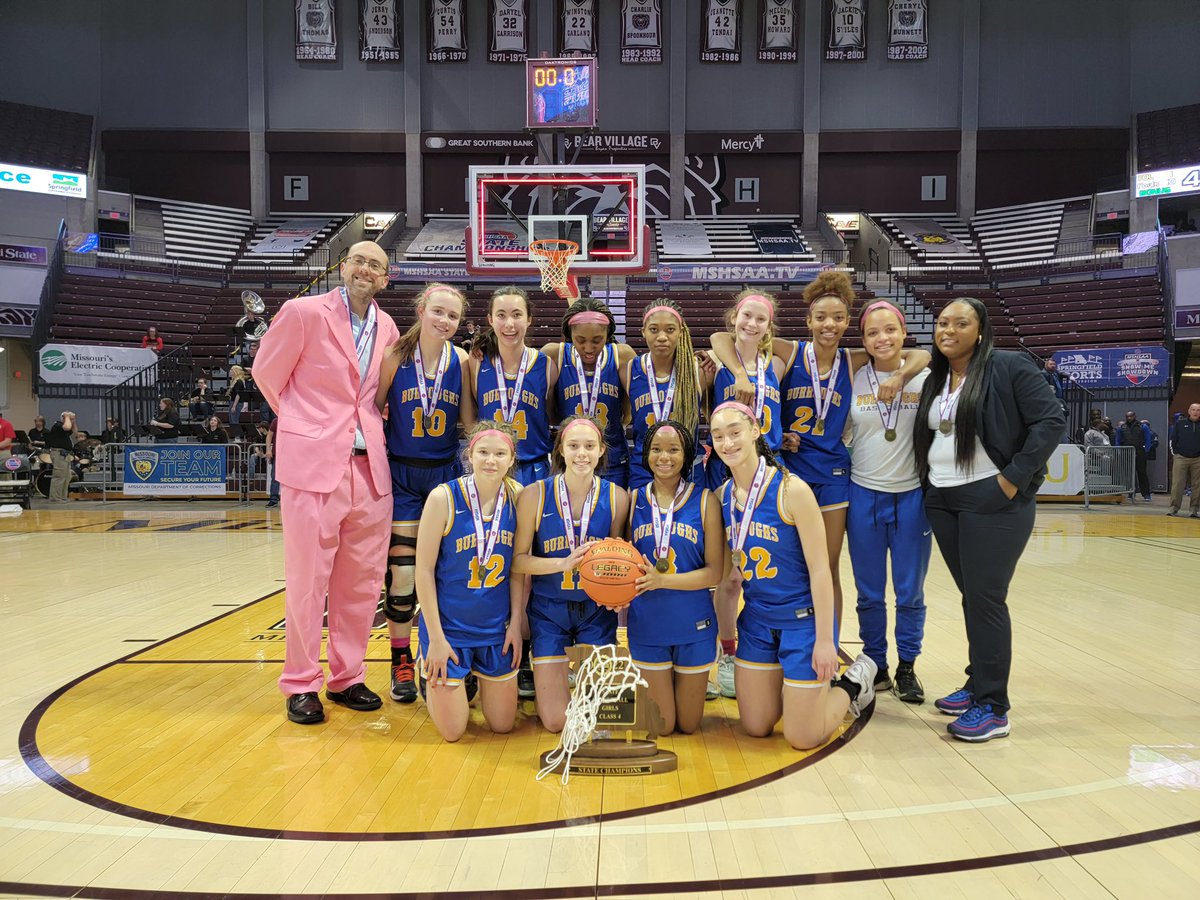 burroughssports's tweet photo. Your 2022 State Champion John Burroughs Bombers!!!!!   Incredible work girls - you made history!   (photo cred: Andy Newman) https://t.co/LYeeUxCBlr