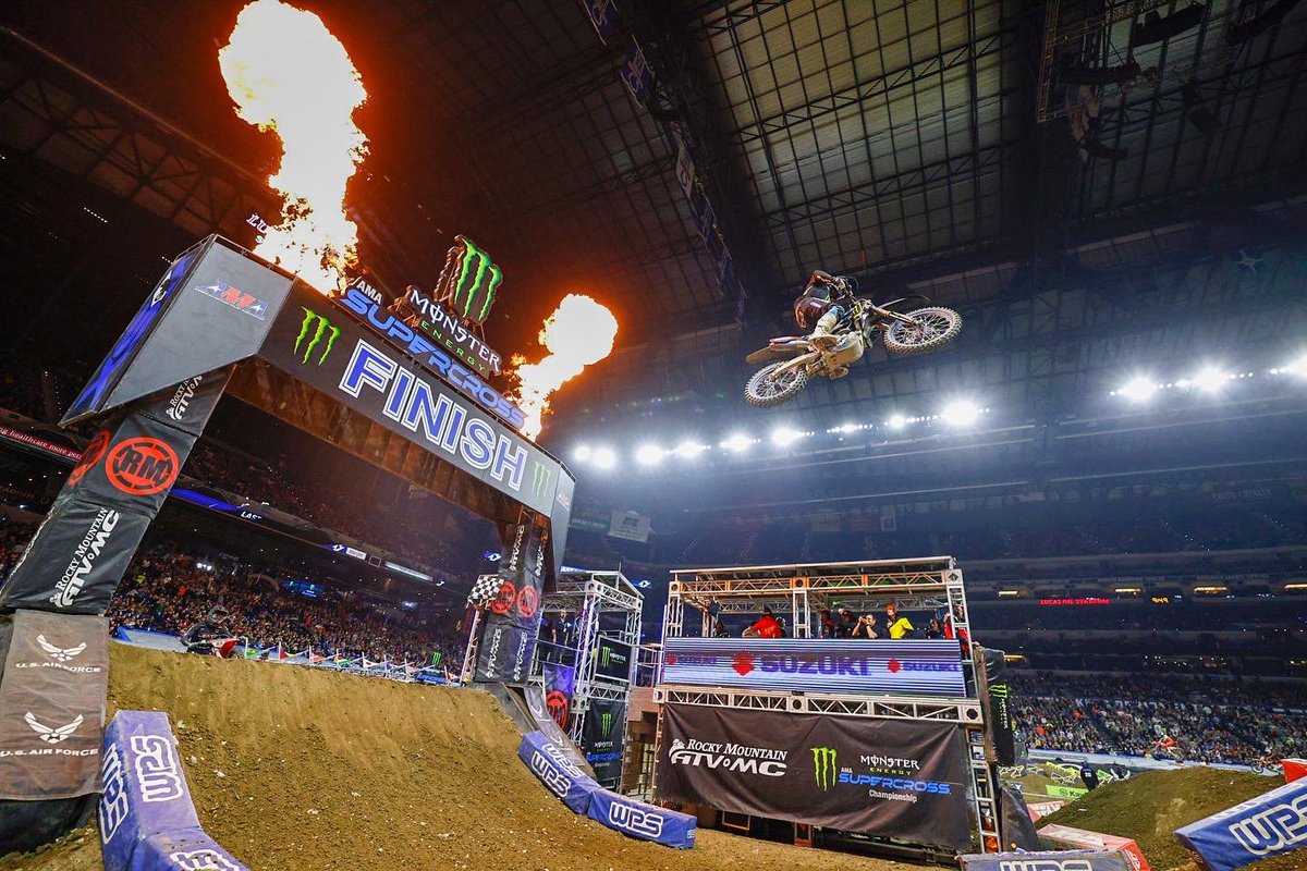 SupercrossLIVE's tweet photo. What a night for @EliTomac in Indy🔥

#SupercrossLIVE https://t.co/xFP8InbPGX