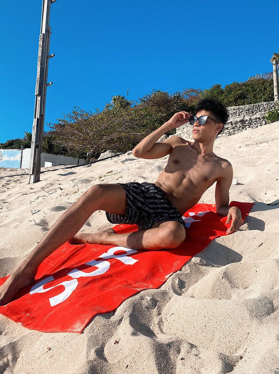FirenzyXXX's tweet photo. High by the beach ✨ https://t.co/yCy3p3kL87