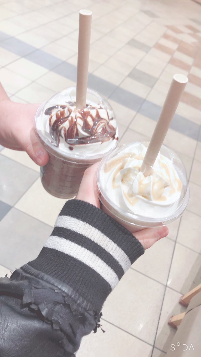 h_y_0514's tweet photo. チョコスタバ！
美味しかった♡
#スタバ
#おいしい https://t.co/o5oyxG1Ec8