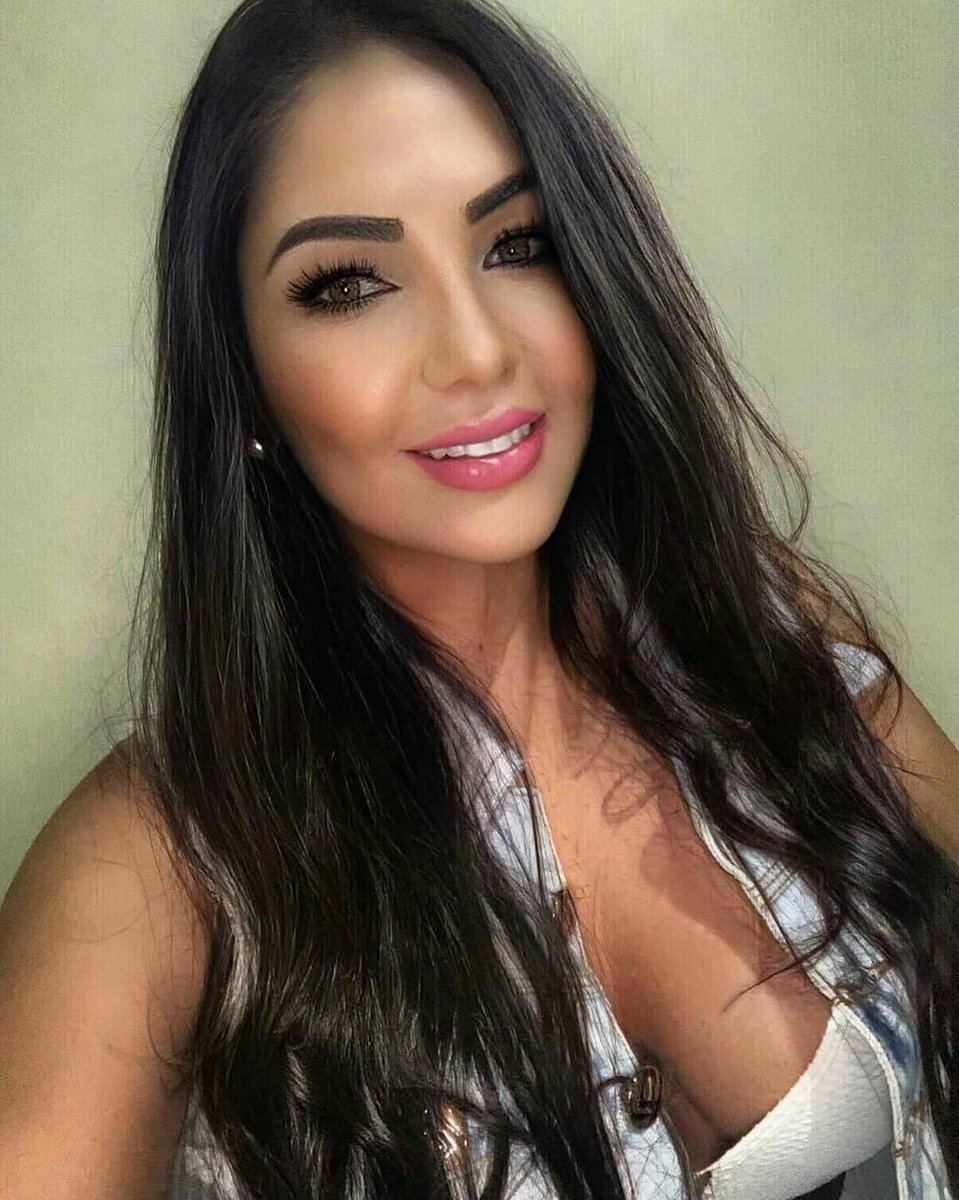 M39014519Moore's tweet photo. RT if you like Model: cybelle_florencyo https://t.co/qV9sSLljey