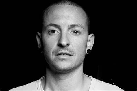 Happy birthday chester bennington luv u and we all miss you from all ur lp famly rip xx 