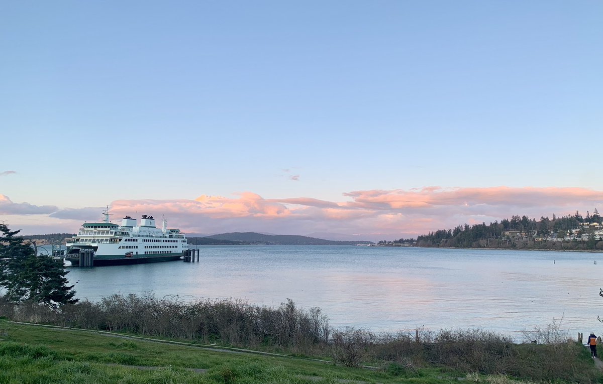carly_ringer_'s tweet photo. Happy spring break from the San Juan Islands! Term 2 of grad school is complete, and I’m very much looking forward to some days off https://t.co/LVrhdNRohN