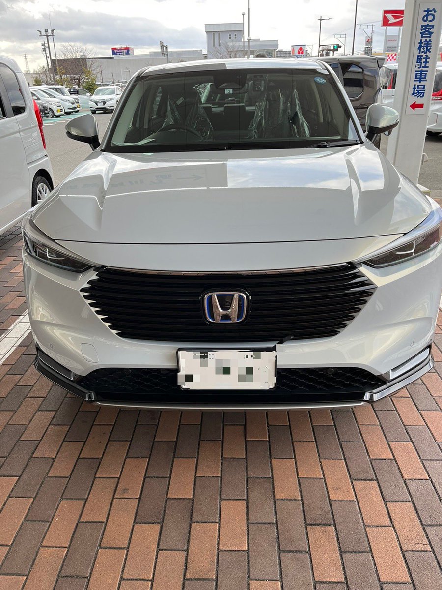 maru1019's tweet photo. やっとやっとやっと納車ですーーー！

#新型ヴェゼル https://t.co/EKiC70X4eW