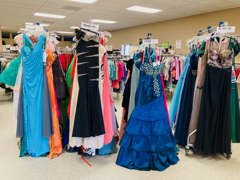 We had the opportunity to get over 20 young women a free prom dress today thanks to our amazing community donating over 165 dresses to us!

Huge shout out to Dream Day Bridal in Owatonna for donating over 60 of them!

#amazing