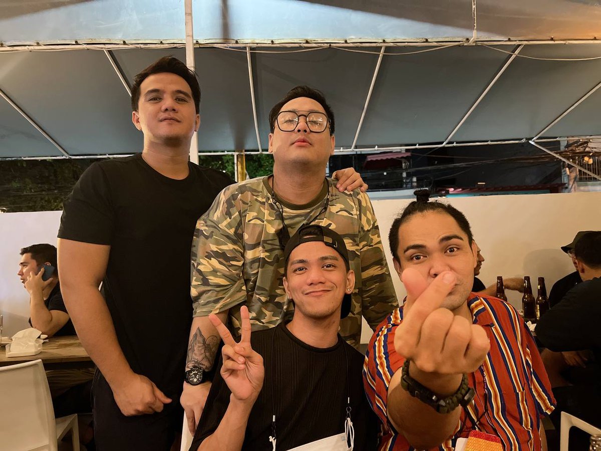 piodaldal's tweet photo. #PalaDesisyon people
@redfred143 @raellyy_ with #SpaceBroTime Founder @justYosh with Tito's of Manila @SpaceBroTime @DwightOfficial
and
#TeamHanapGulo @ItsMe_Negi Mae 😉
Confirmed, walang poser 😜
meron lang not samedtd samedtd sa picpac to personal🙈
#WeekendVibe 💕 https://t.co/q0AoET4CZc