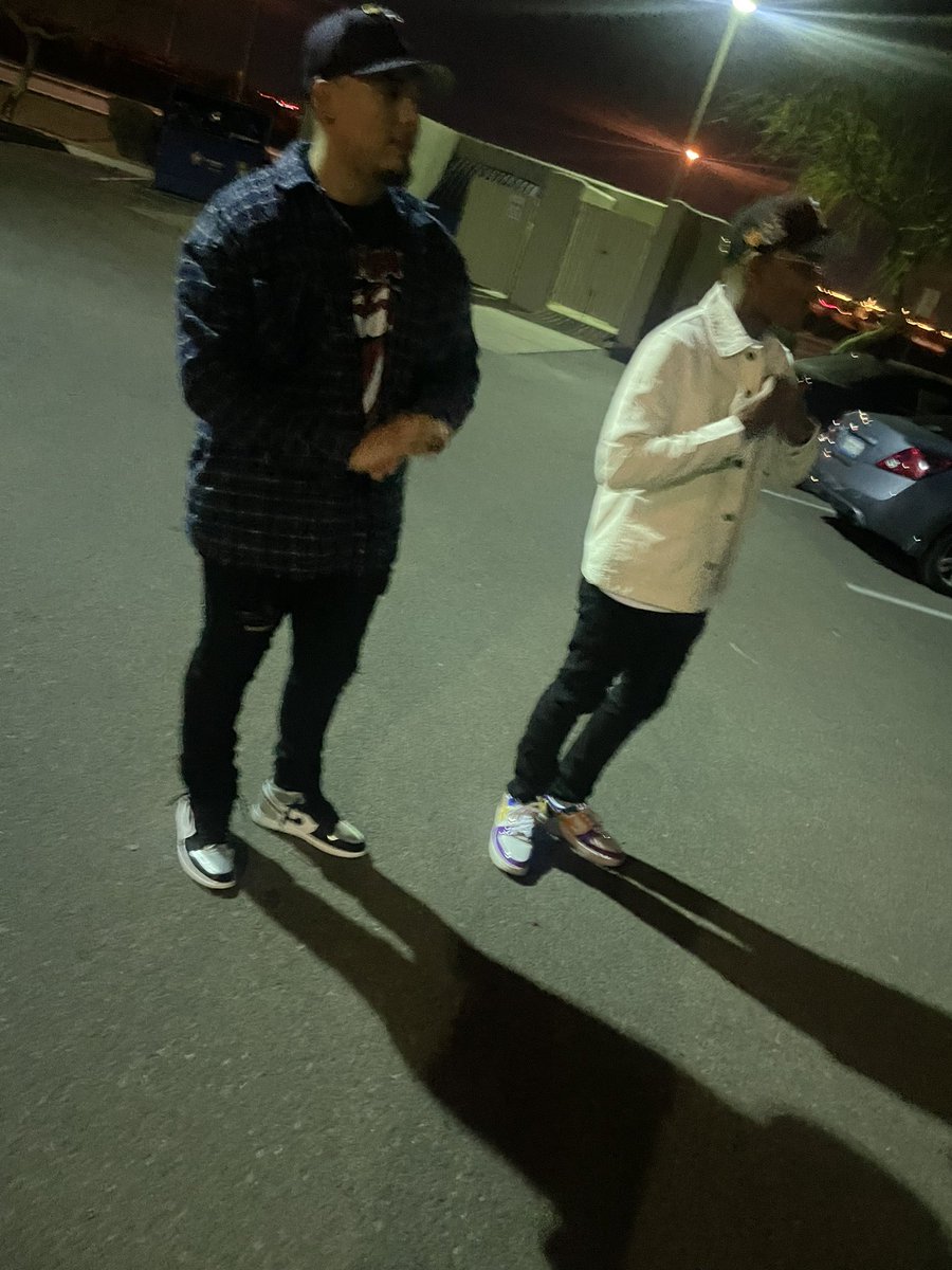 DJ tweet media