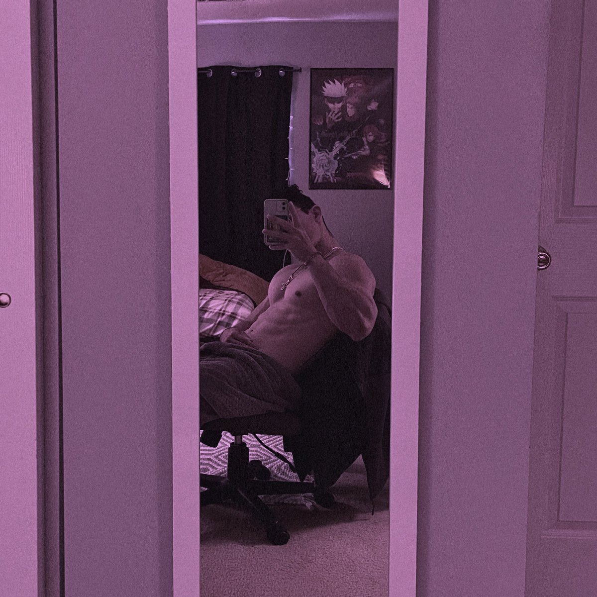 SlyJicey's tweet photo. i think i’d make for a good seat tbh https://t.co/FOiAEpldup