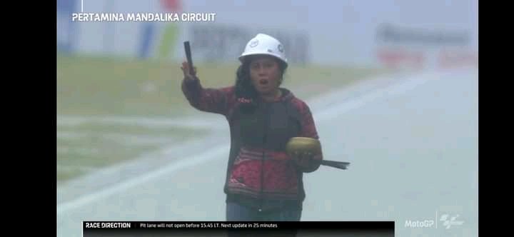 <a href="/MotoGP/">MotoGP™🏁</a> "Ibu-ibu apakah kegiatannya hanya menggoreng saja?"
.
Ibu-ibu: