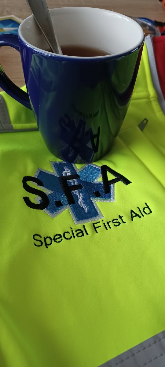 SpecialFirstAid's tweet photo. Goedemorgen zometeen naar @gemeenteoss voor de laatste  trainingsritten van dit jaar https://t.co/x9WCzsTI7C