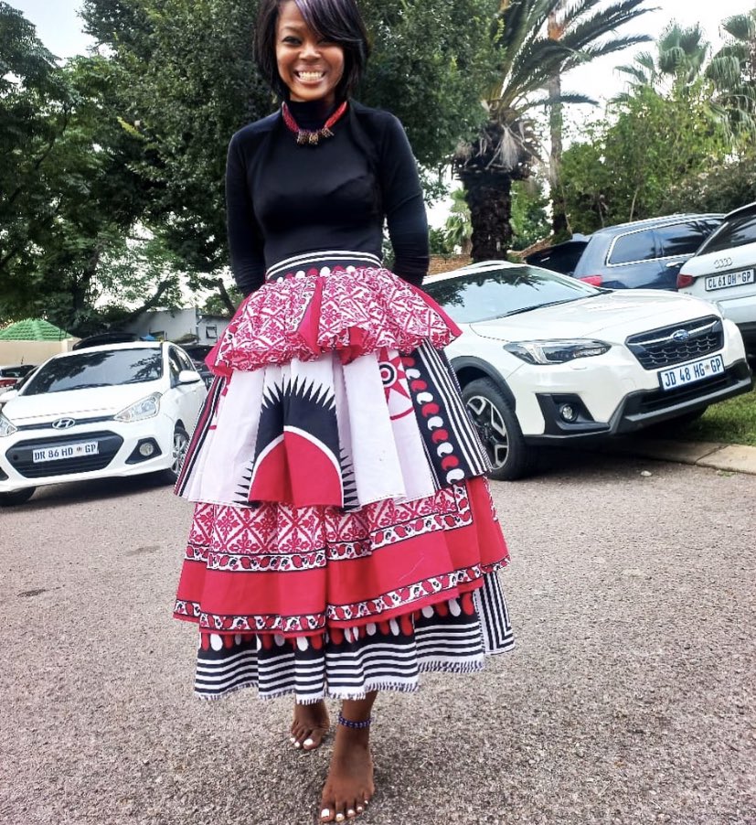 mandate yamadlozi. Phaphama apho ukhoyo 