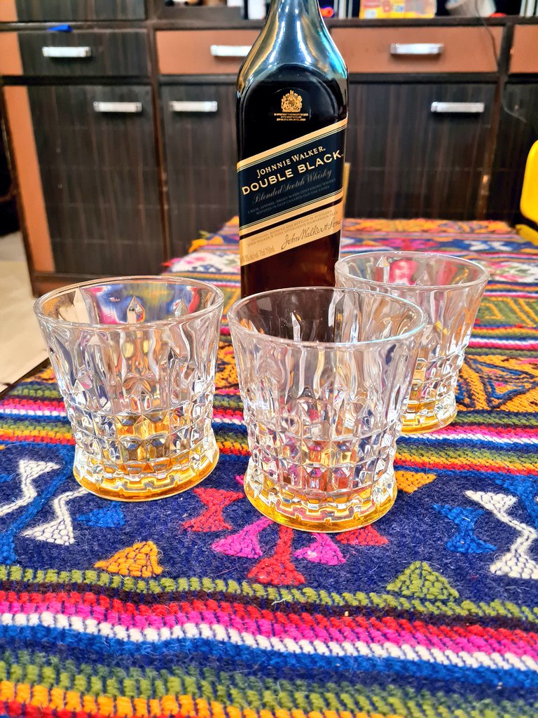 Ambarseriya's tweet photo. Sunday afternoon view , I mean happy Sunday...
Hows your Sunday coming ?? #Sunday #MrWalker https://t.co/NosLjMYkOe