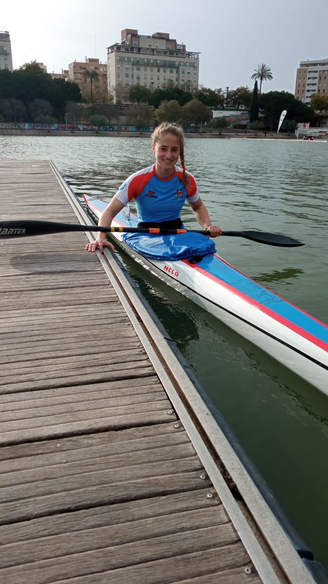 Buenos días! Continuamos en #sevilla participando en el Campeonato Nacional de Invierno y es el turno de Helena 💪#concellocoruña #deportegalego #xuntadegalicia #fegapi #fegapiraguismo #rfep #fundacionemalcsa