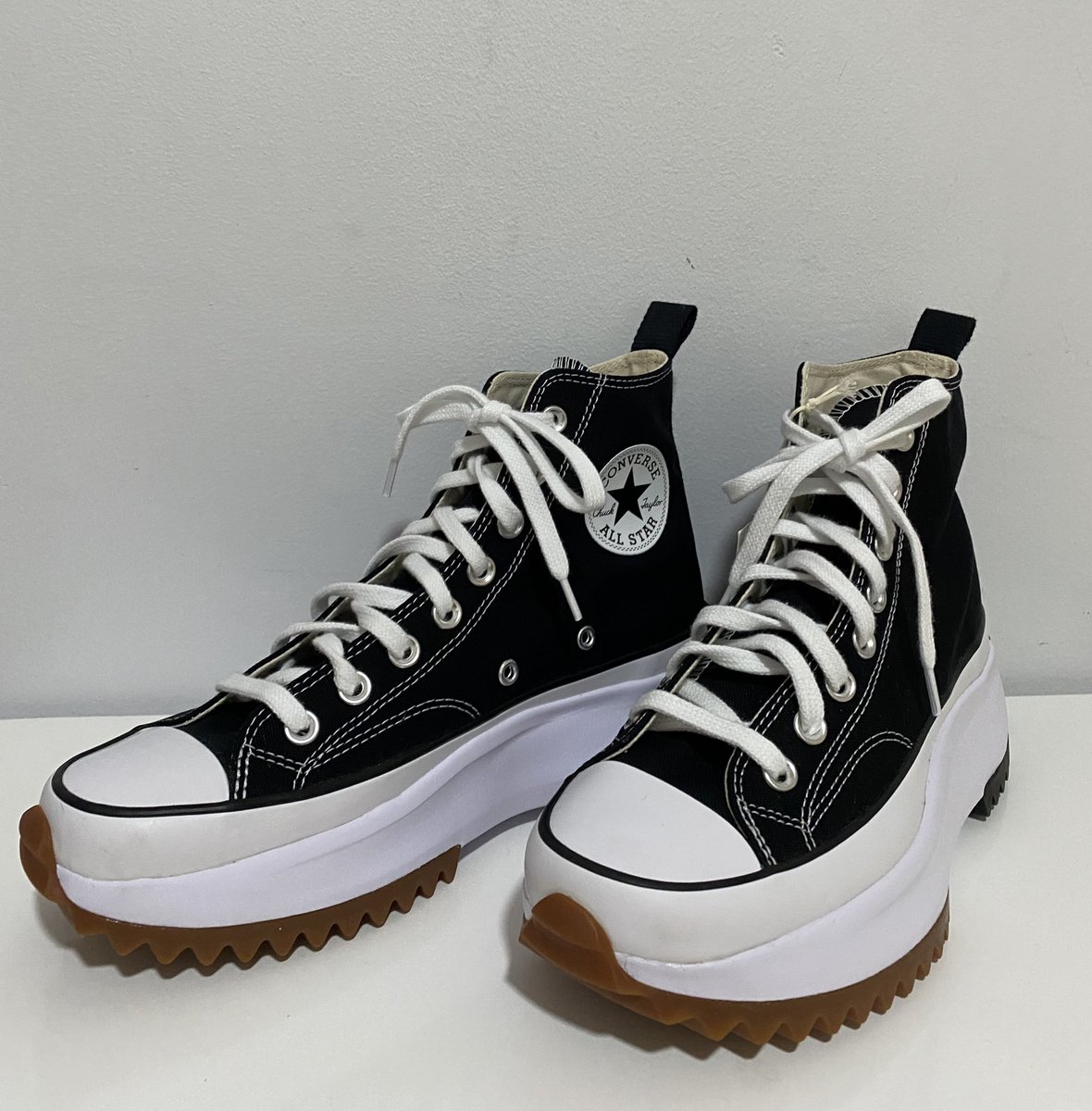 chwaekkihauls's tweet photo. #meysimails ♡
skz converse arrived at the mail today! thank you so much @selleessentials for patiently assisting me bc I can’t pick a size 😅 it arrived safely 🤍
#SELLEPROOFS https://t.co/P15vmkvBLO