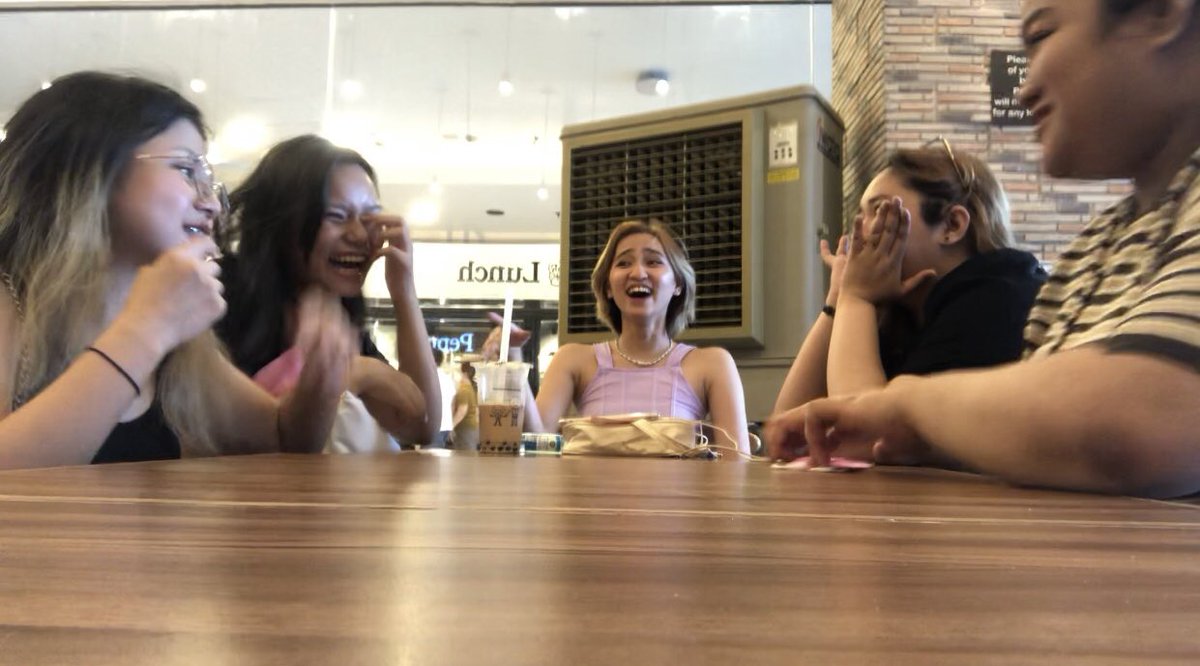 atpaapii's tweet photo. jumphoels meet up after one year and one month !! 5 out of 22 babiis 💚 https://t.co/FFtDXfE0ac