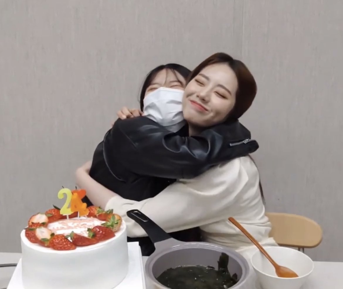 HappyHayoungTH's tweet photo. jiwon’s birthday seaweed soup supporter

2019 > 2020 > 2021 > 2022 

#송하영 #박지원 #ฮาวอน #fromis_9 https://t.co/kN9yDcVyQ3