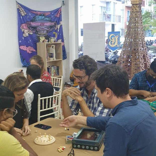 boardroommv's tweet photo. The sounds of laughter &amp; excited chatter filled the room. Everyone connecting over boardgames; from parents &amp; grandparents teaching the kids traditional games like chess to the thrill and discovery of newer games. 
(bonus: not a phone in sight)
@boardroommv 's first pop up event https://t.co/VWcQCLe2os