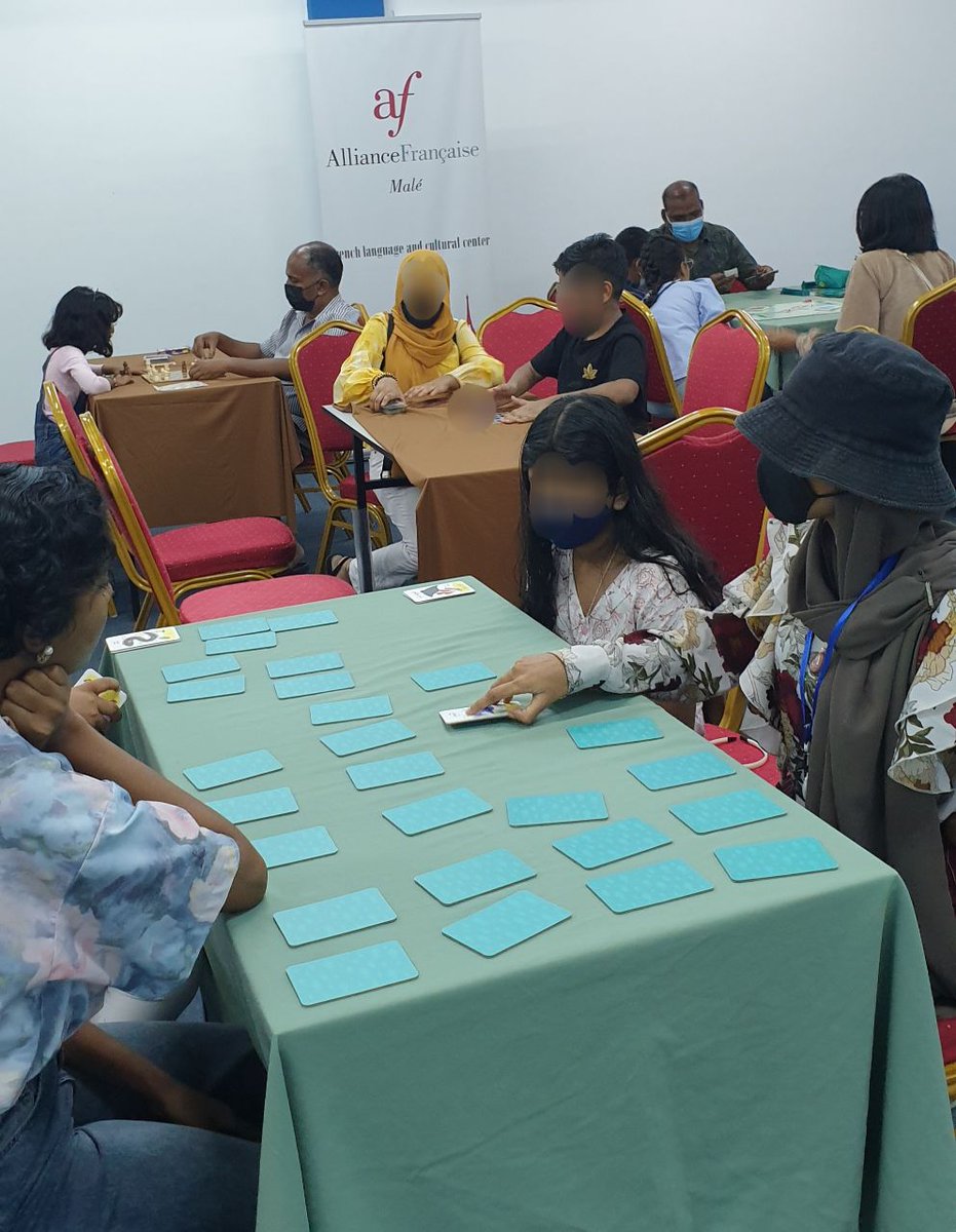 boardroommv's tweet photo. The sounds of laughter &amp; excited chatter filled the room. Everyone connecting over boardgames; from parents &amp; grandparents teaching the kids traditional games like chess to the thrill and discovery of newer games. 
(bonus: not a phone in sight)
@boardroommv 's first pop up event https://t.co/VWcQCLe2os