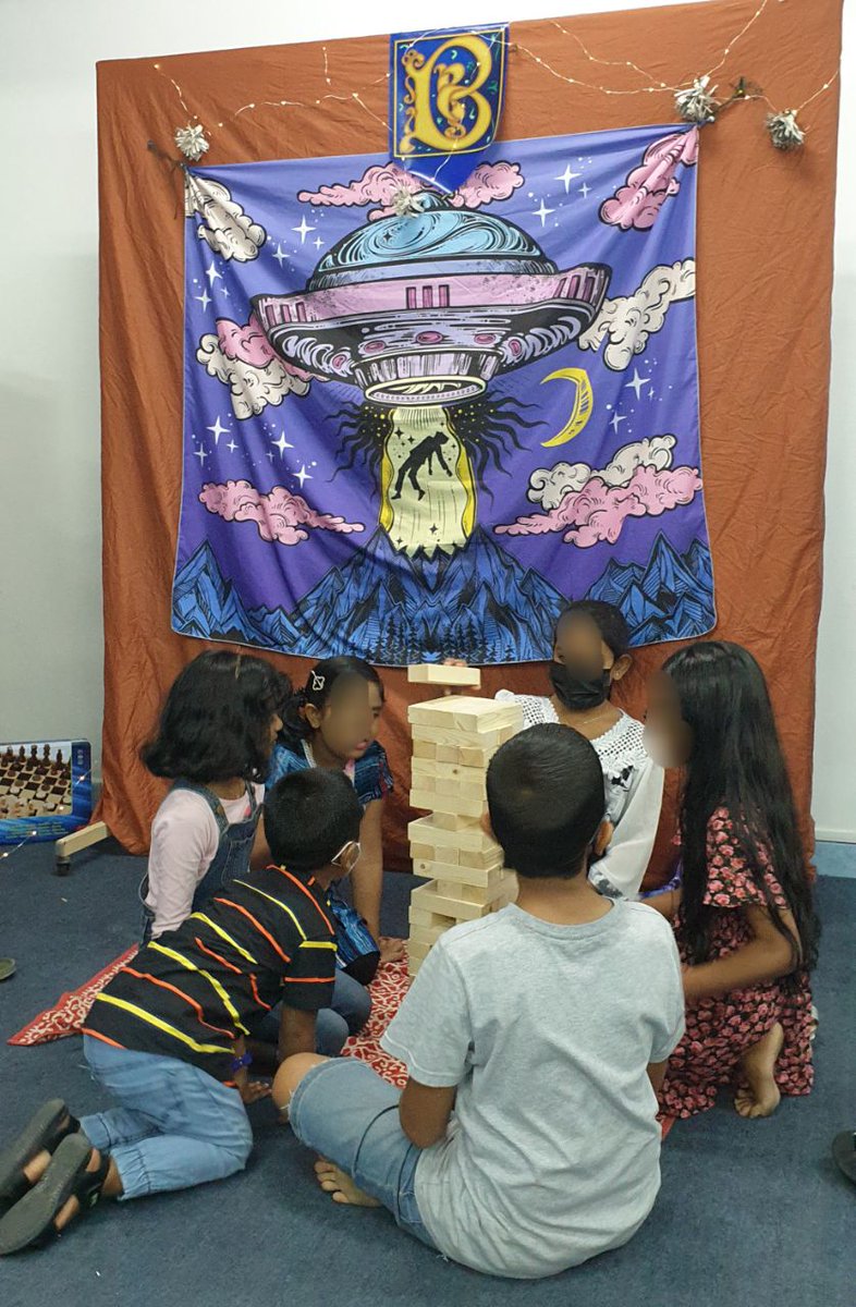 boardroommv's tweet photo. The sounds of laughter &amp; excited chatter filled the room. Everyone connecting over boardgames; from parents &amp; grandparents teaching the kids traditional games like chess to the thrill and discovery of newer games. 
(bonus: not a phone in sight)
@boardroommv 's first pop up event https://t.co/VWcQCLe2os