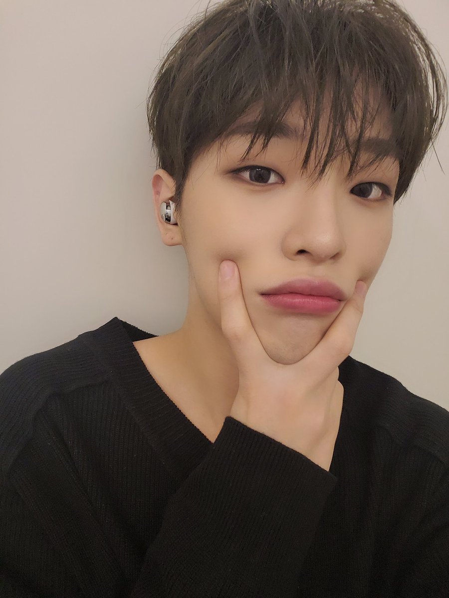 KINGDOM_peru's tweet photo. 『 TWITTER | «17.03.22»』

[MUJIN👑]

Te amo, byoong 💝

#KINGDOM #킹덤 #MUJIN #무진
@KINGDOM_GFent

Esp: @KINGDOM_peru https://t.co/pJxQU0jeNo