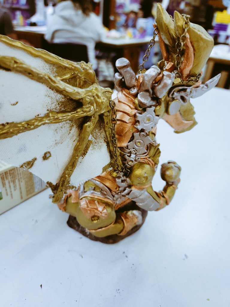 7Sunset_Lover7's tweet image. This is a dragon I made out of clay whom I named Tempus
They are part of a story that I'm making and ye, I made them for my art class but it was fun making them :)
🐉💛✨️
#art #Dragon #Tempus