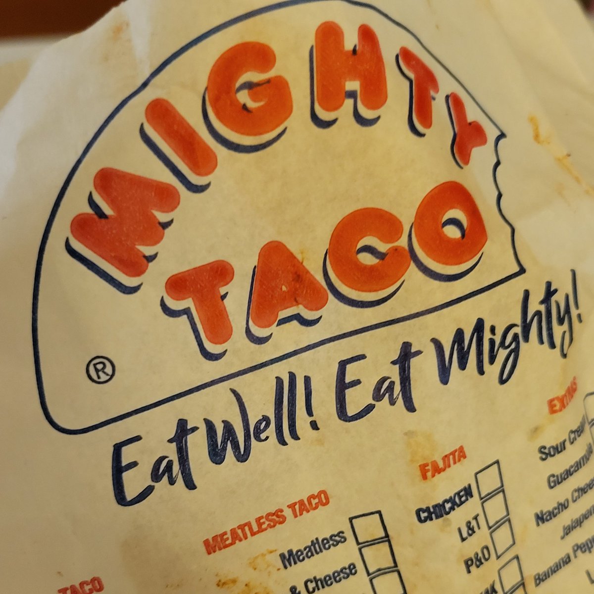 ofrassilon's tweet photo. When in Buffalo... #FeelingMighty https://t.co/OPho9kIeH8