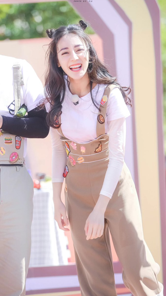 러업아 tweet media
