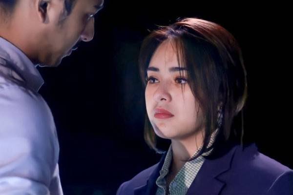 heyitsmendels's tweet image. We miss the old of #IkatanCinta 💔🥀

Kembalikan lagi vibes yang dulu. dimana penonton selalu dibuat tegang&amp;amp;ot, adanya pesan yg bisa diambil utk dijadikan contoh, rasa yg tersampaikan dgn baik bahkan trailer pun selalu dinanti.

Kami rindu akan semua itu. 

#IkatanCintaBadScript