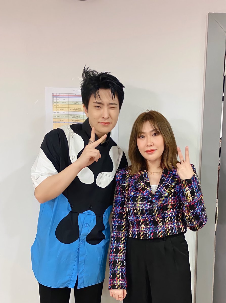 belleinsmile's tweet photo. 만나서 반가워요 @GOTYJ_Ars_Vita https://t.co/AIrTDrkQJn