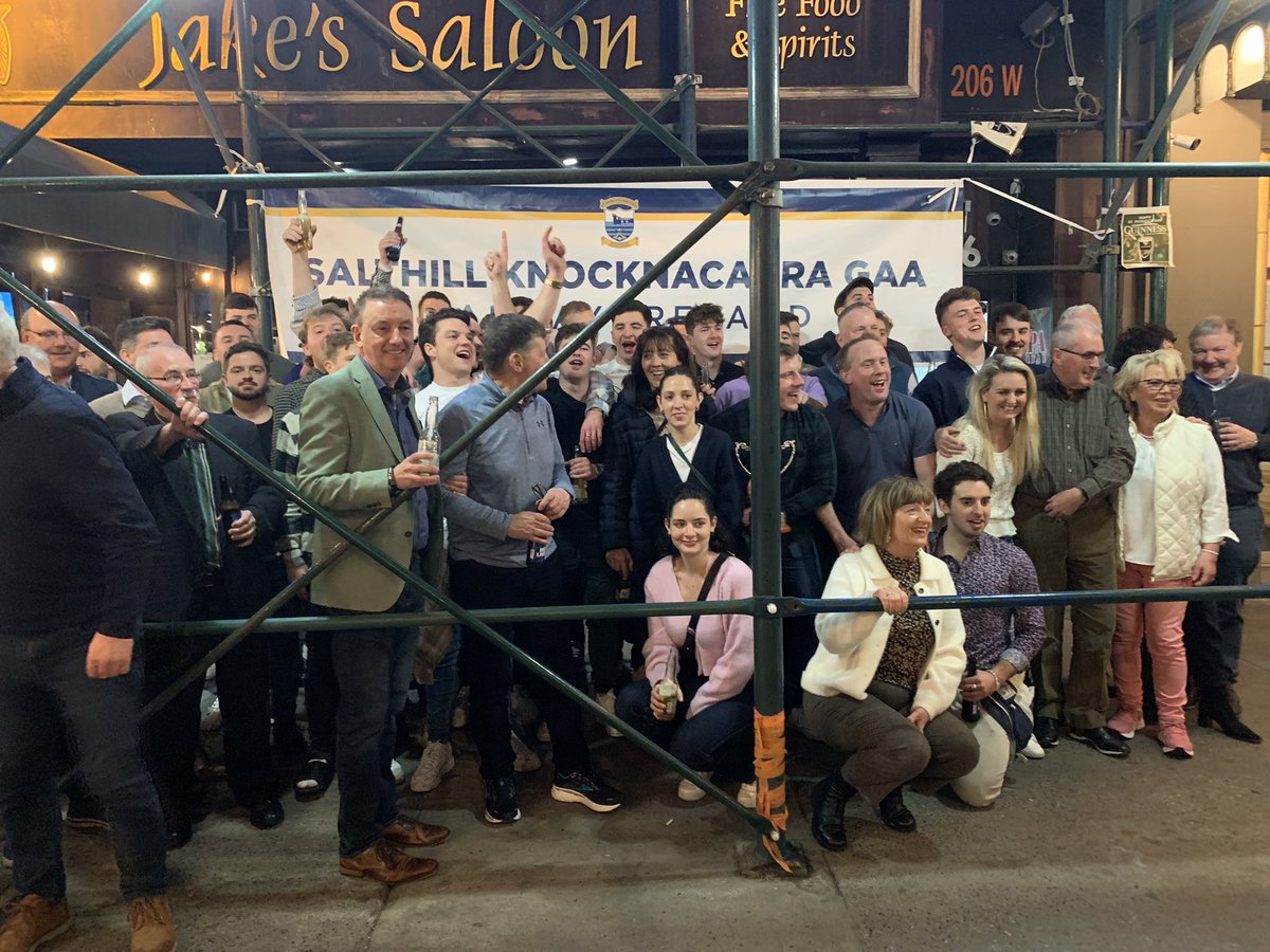 Great to have the two time all time winning manager John O’Mahony and the victorious Salthill Knocknacarra Senior team in the house tonight <a href="/skgaa/">skgaa</a>