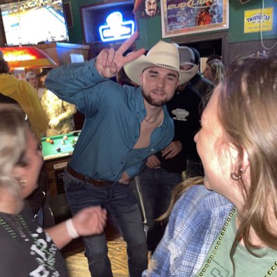 bradenb24's tweet photo. #NewProfilePic https://t.co/kHRvSyY0vW