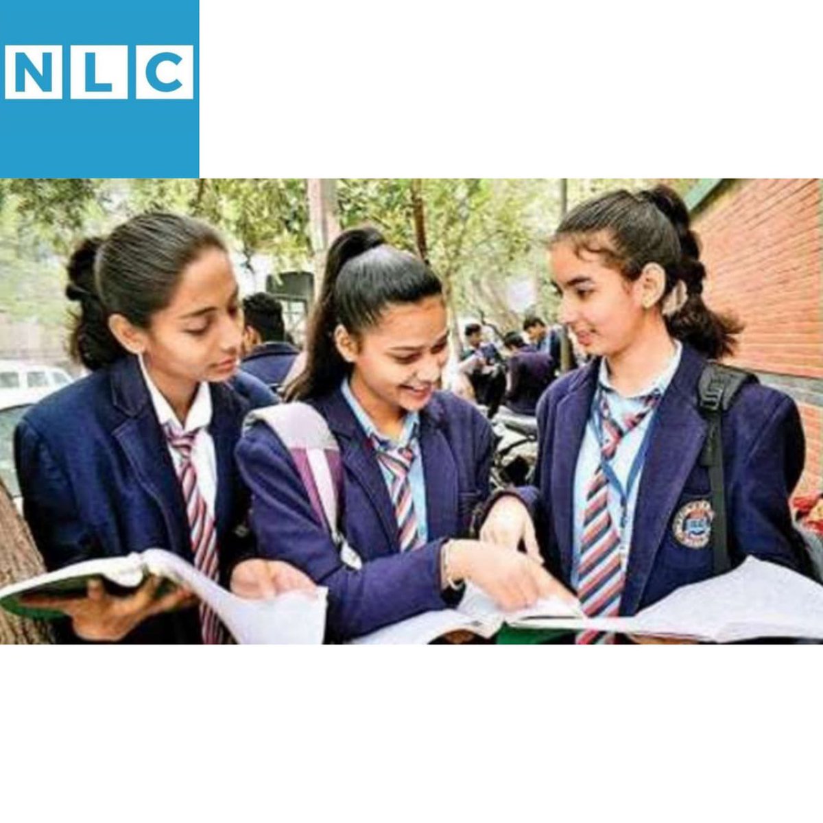 CentreLeak's tweet image. Big Breaking: CBSE has announced the Class 12 Term 1 Results 2022 on March 20! 
▪️Likewise 10th class, CBSE 12th class result has been declared in an offline mode!
#cbseterm1result #CBSEResult 
#12thboardexams #educational 
Updates ✍️: @AashishVashist7