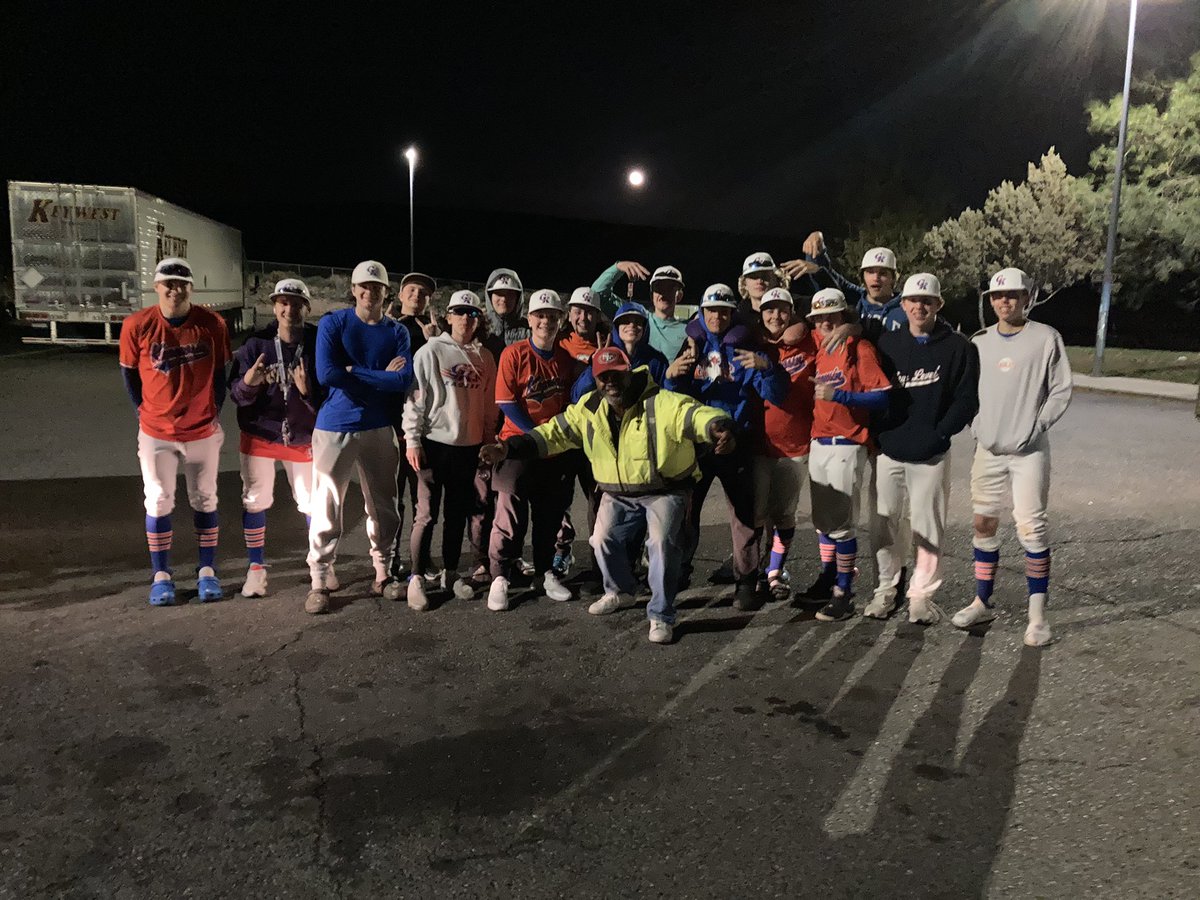 GK_Baseball_'s tweet photo. After splitting a DH with East Valley today, we are finally back on the road thanks to assists from the Bethel Administration and Transportation Department, Washington State Patrol, Mr. Croke, and Yakima School District. #Be1st https://t.co/saWhEZAQLS