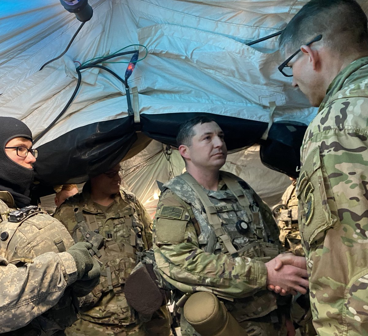 brian_eifler's tweet photo. Recognized two great life-savers this week: SGT Kastner and SPC Lavorse from 5-1 Cavalry. Both saved Soldiers lives in the field by “just doing my job sir”. Proud to be on their team.
#SubZeroHeroes https://t.co/pv2zNtQm2x