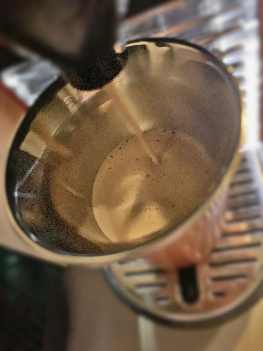 jonmac666's tweet photo. Guten Morgen…an diesem Sonntag, starten wir mit einem #ForestBlack #Kaffee von @Nespresso, ich wünsche euch einen schönen und erholsamen Tag #whatelse #ShotOniPhone #iPhoneXR #CameraPlus #ACDSee🤗☕️ https://t.co/0QsaQOazh6