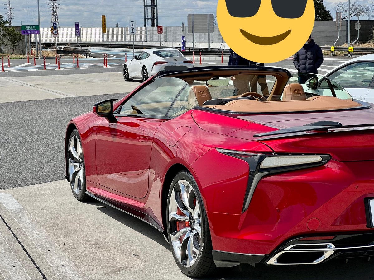 chanlunachan's tweet photo. ひっさびさにLFTに参加できた🔥
#LC #LCコンバーチブル
#LCconvertible
#RCF #GSF
#IS #スープラ https://t.co/NqFgvzcQV0
