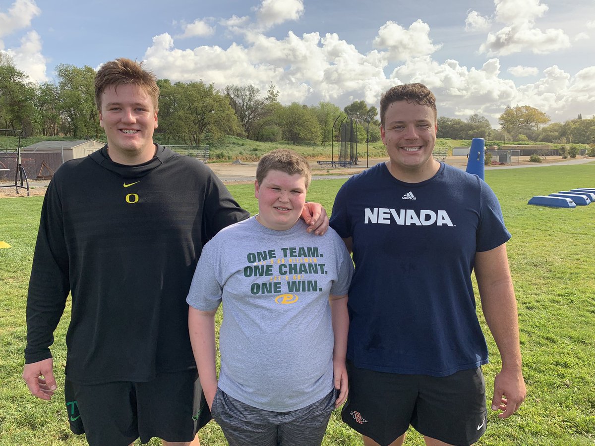 LinemenWinGames's tweet photo. Linemen aren’t born…they’re made!Something is in the water in Auburn, CA @BuffaloBills ➡️ @FootballHillmen ➡️ @NevadaFootball #LWG #LinemenWinGames @JoeyCapra @Coach_Ohout @CoachBarnesLWG @Vanderdoes94 #LWG #LinemenWinGames

https://t.co/ajq7Dm3LdG https://t.co/kQESoQhq9F